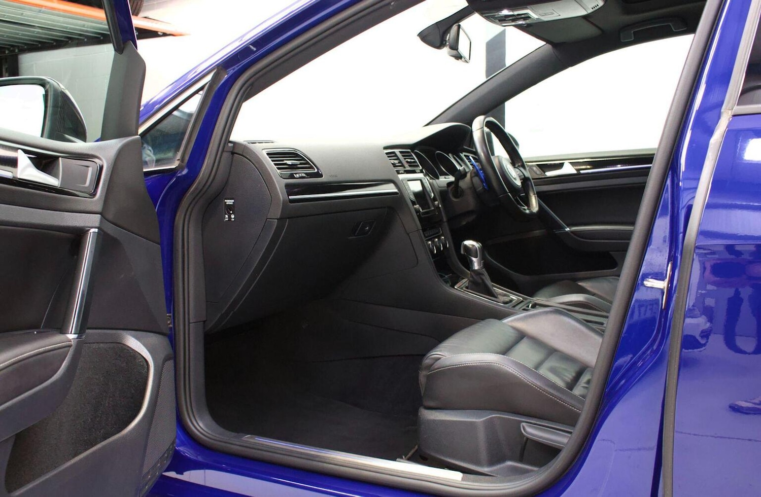 Used Volkswagen Golf 2016 for sale - 76531182: Photo 33