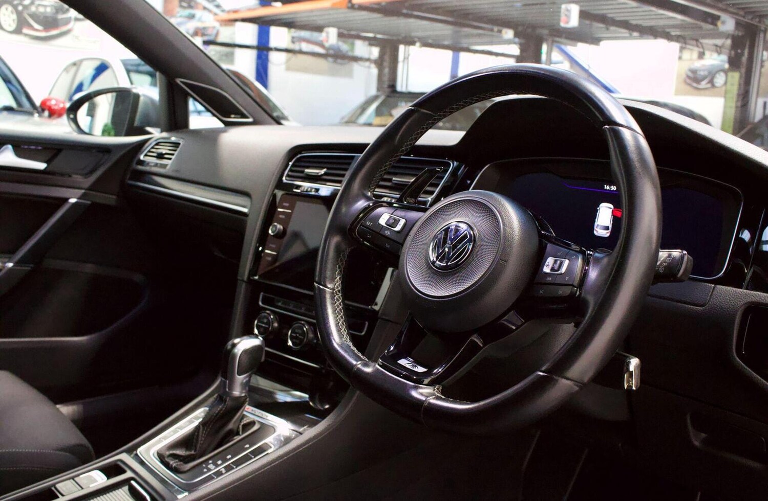 Used Volkswagen Golf 2019 for sale - 76588481: Photo 29