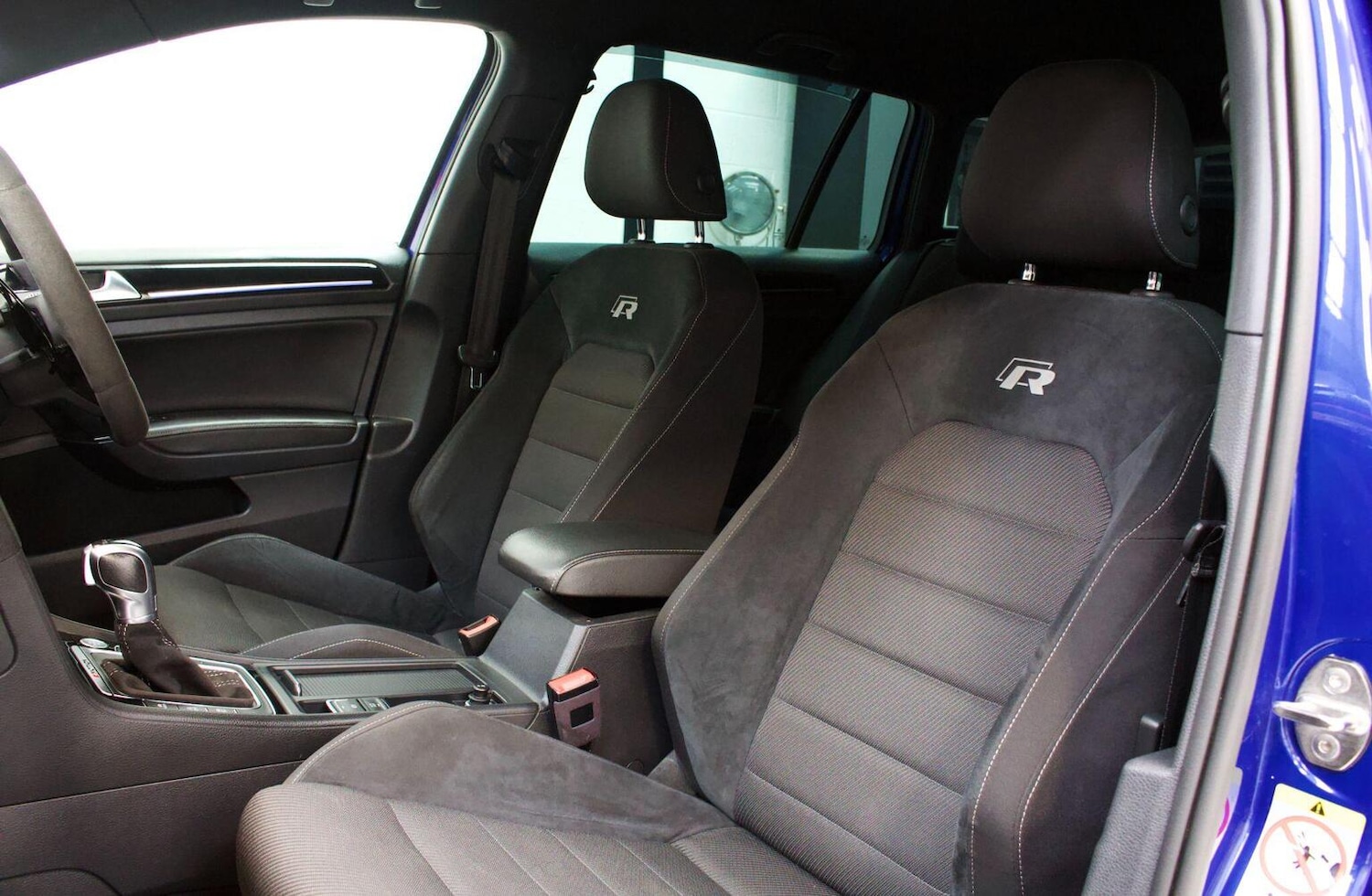 Used Volkswagen Golf 2018 for sale - 76430867: Photo 32