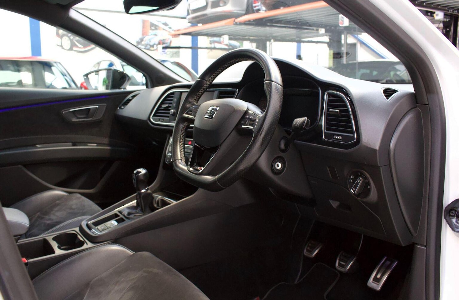 Used SEAT Leon 2018 for sale - 76624399: Photo 3