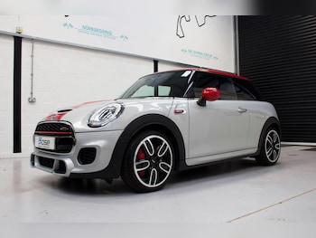 Used MINI Hatch 2016 for sale - 76431037: Photo