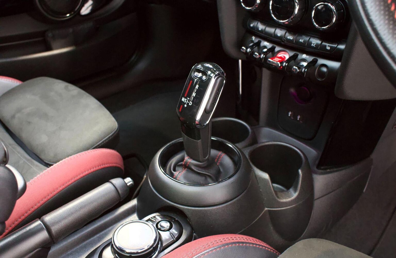 Used MINI Hatch 2019 for sale - 76430918: Photo 26