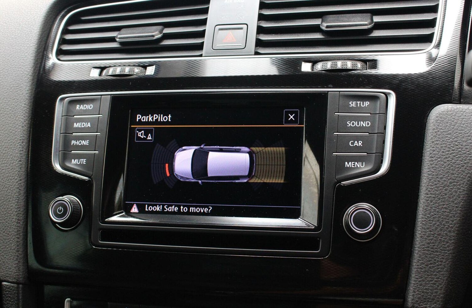 Used Volkswagen Golf 2014 for sale - 76821605: Photo 13