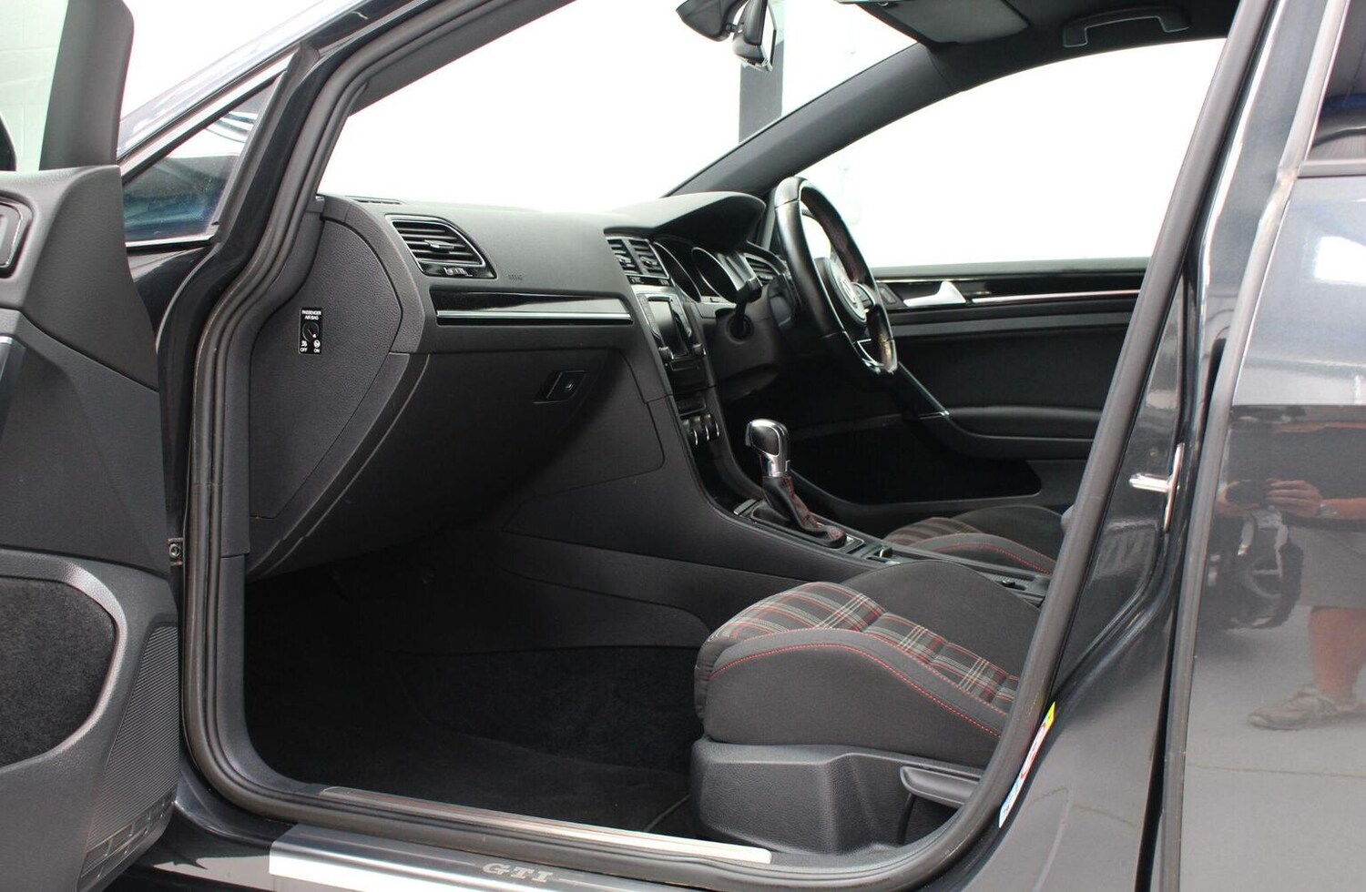 Used Volkswagen Golf 2014 for sale - 76821605: Photo 27