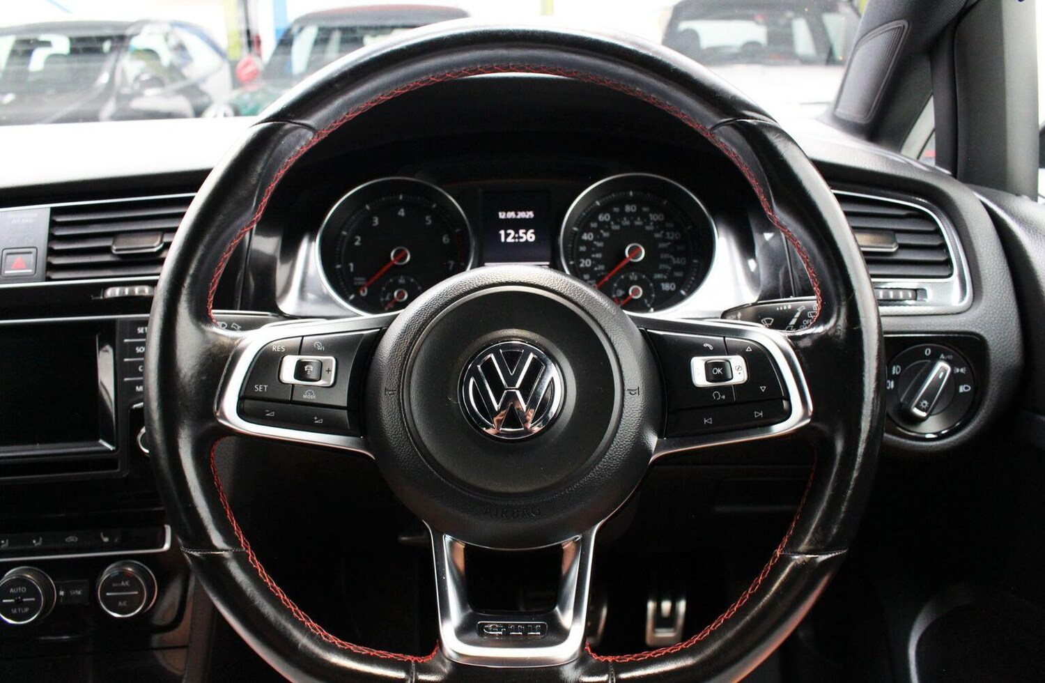 Used Volkswagen Golf 2014 for sale - 76821605: Photo 37