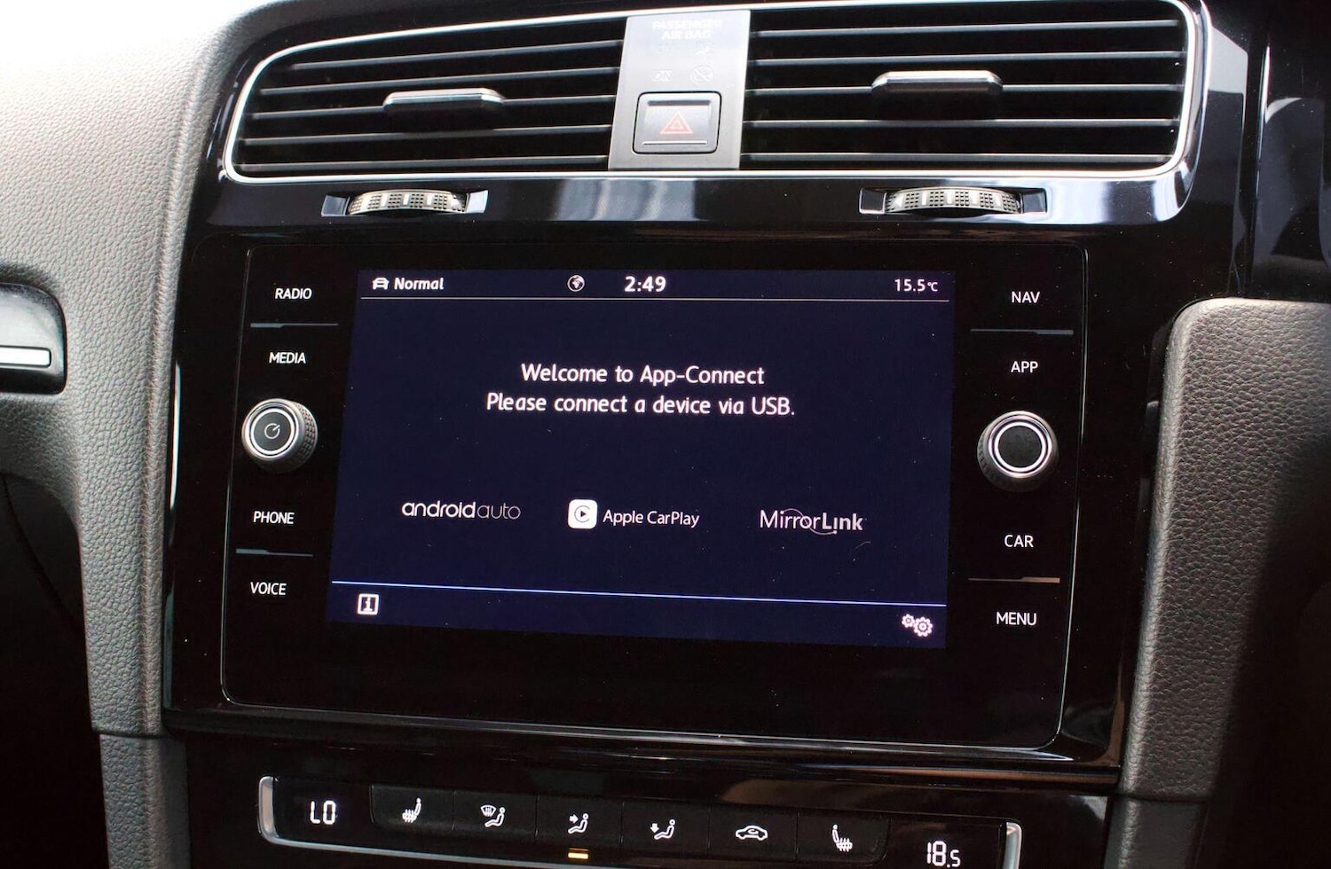 Used Volkswagen Golf 2019 for sale - 76904643: Photo 23