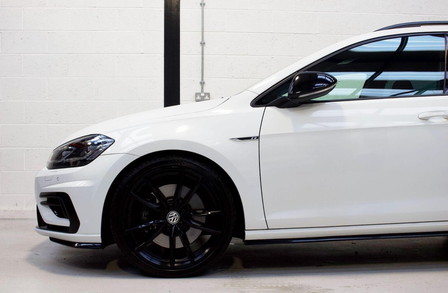 Used Volkswagen Golf 2019 for sale - 76904643: Photo 24