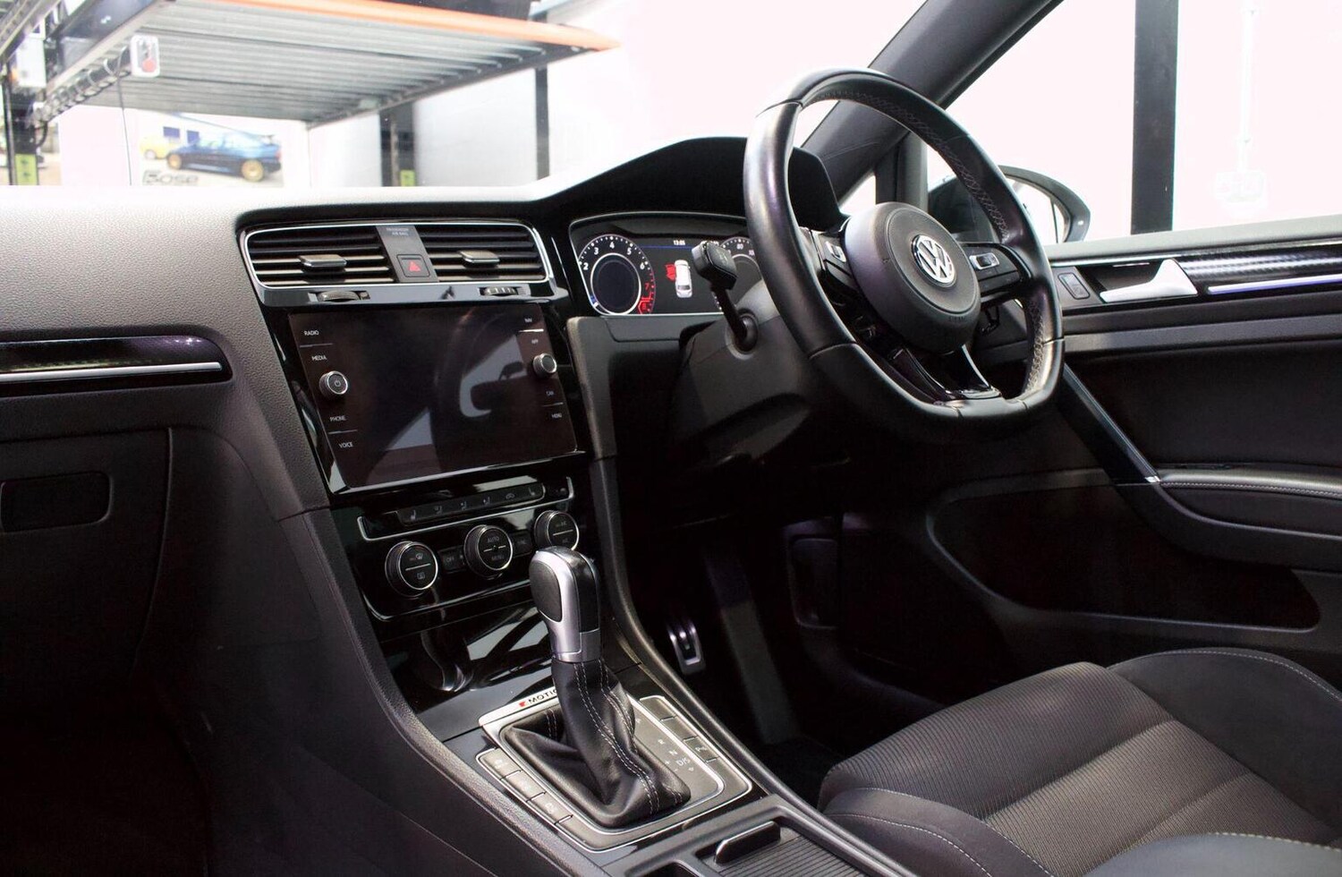 Used Volkswagen Golf 2019 for sale - 76904643: Photo 31