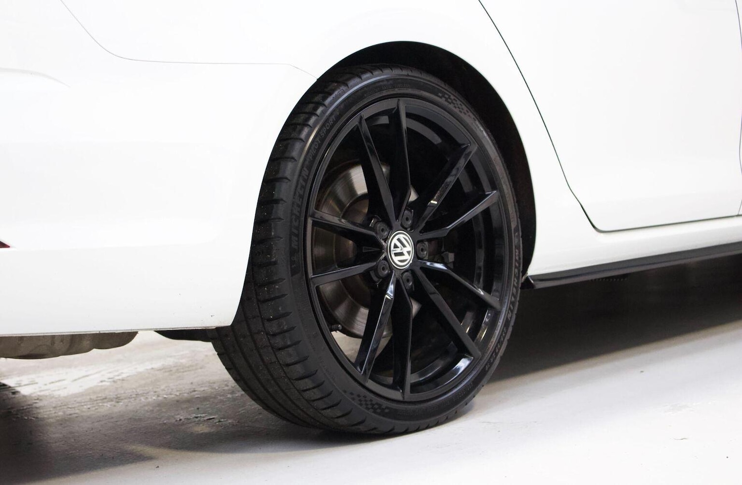 Used Volkswagen Golf 2019 for sale - 76904643: Photo 32