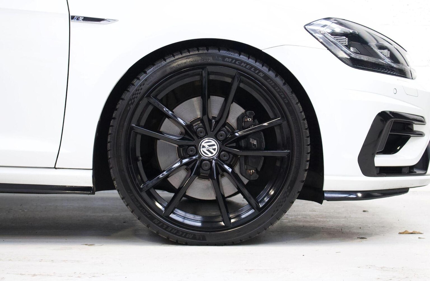 Used Volkswagen Golf 2019 for sale - 76904643: Photo 45