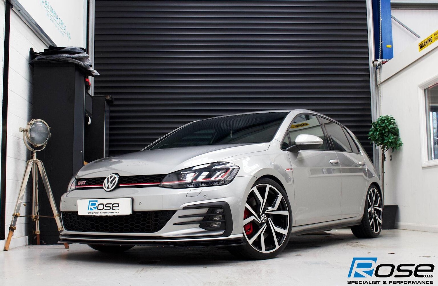 Used Volkswagen Golf 2017 for sale - 76748219: Photo 1