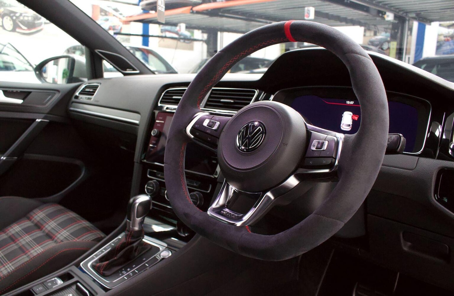 Used Volkswagen Golf 2017 for sale - 76748219: Photo 26