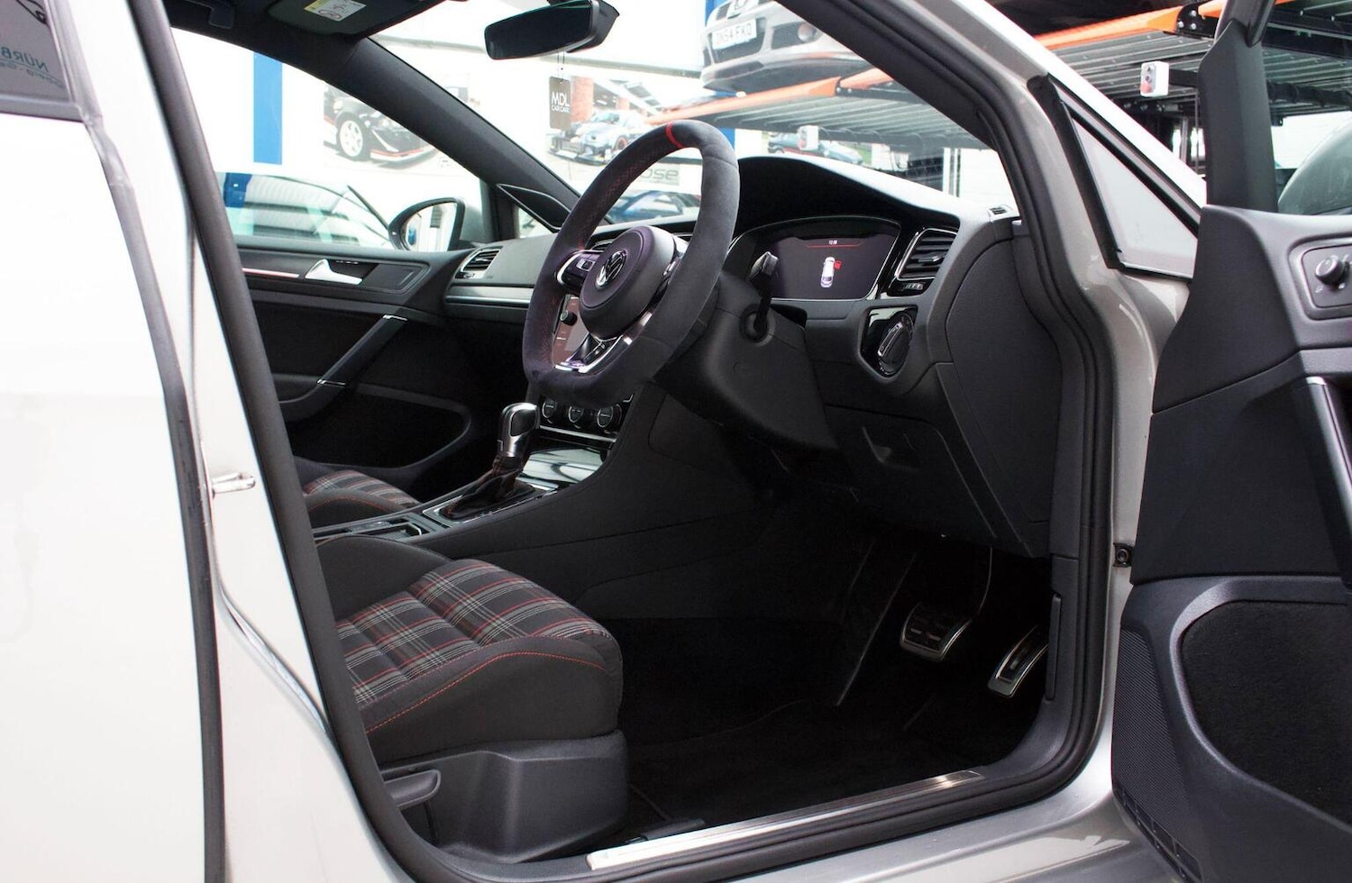 Used Volkswagen Golf 2017 for sale - 76748219: Photo 34