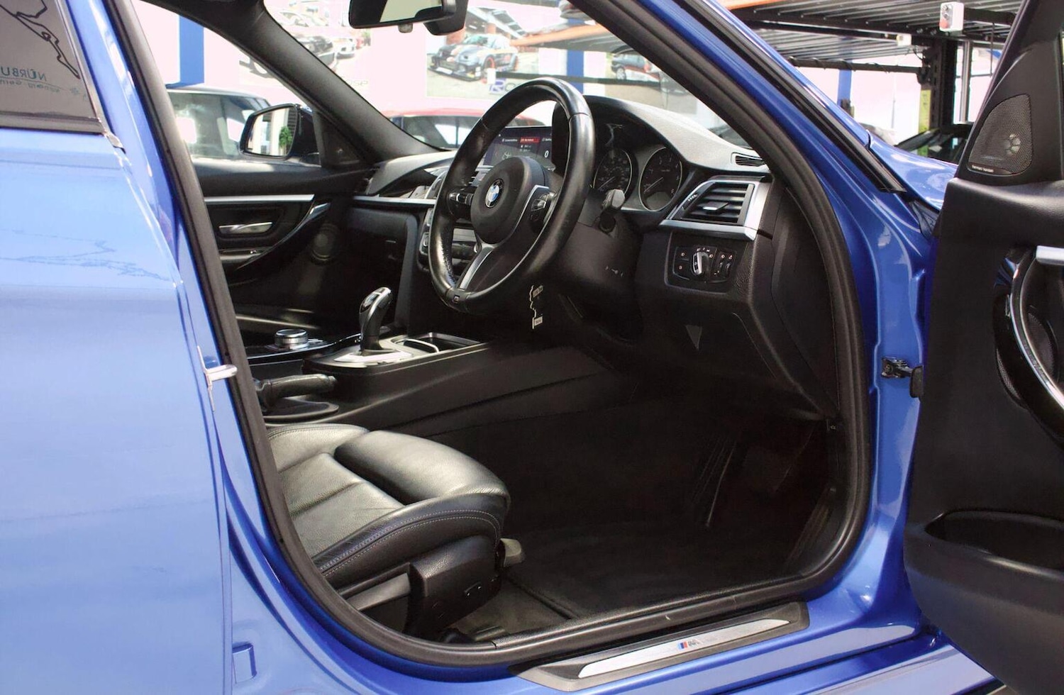 Used BMW 3 Series 2018 for sale - 76565187: Photo 32