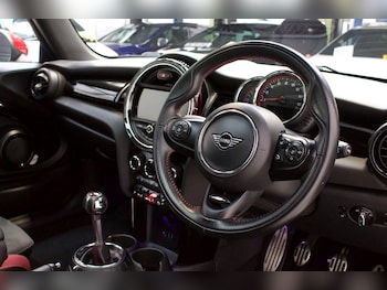 Used MINI Hatch 2016 for sale - 76430940: Photo