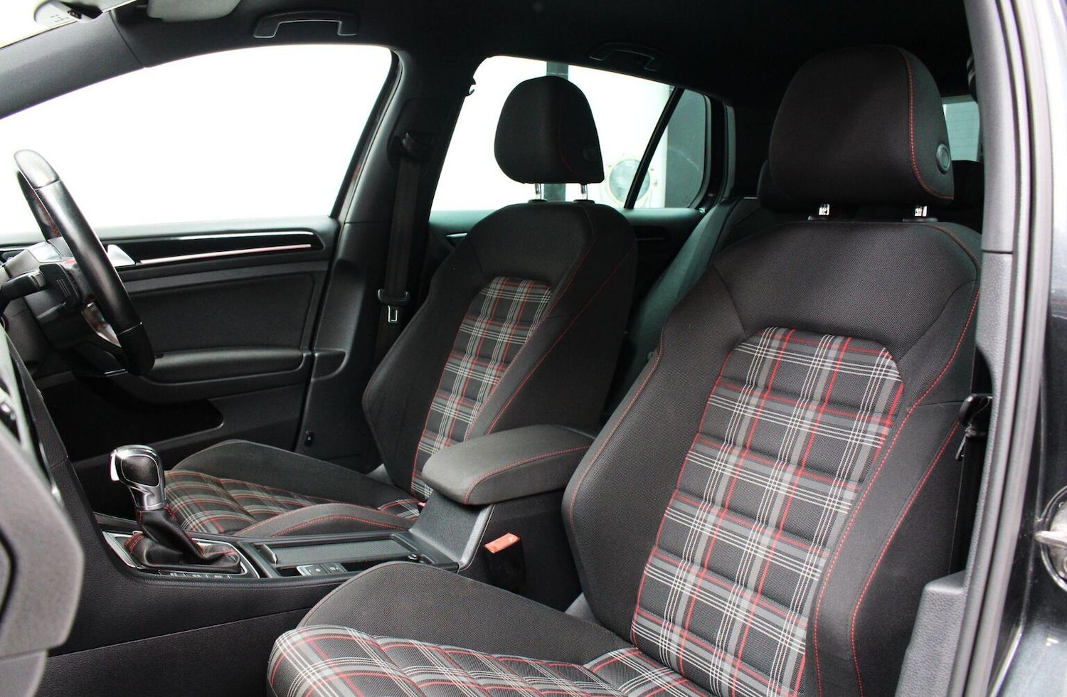 Used Volkswagen Golf 2014 for sale - 76935264: Photo 34