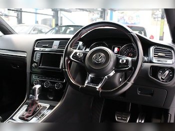 Used Volkswagen Golf 2014 for sale - 76935264: Photo