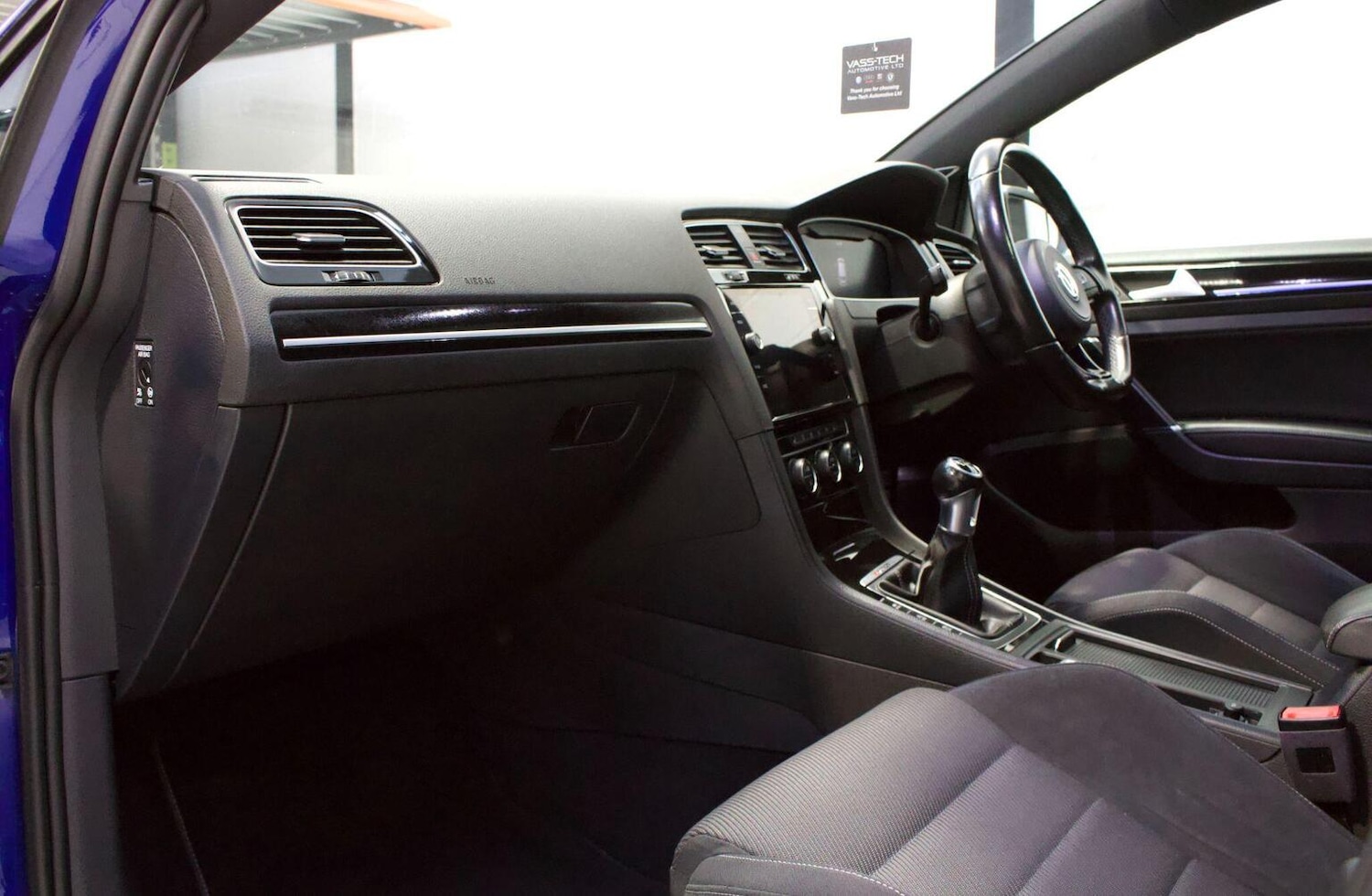 Used Volkswagen Golf 2017 for sale - 77077131: Photo 30