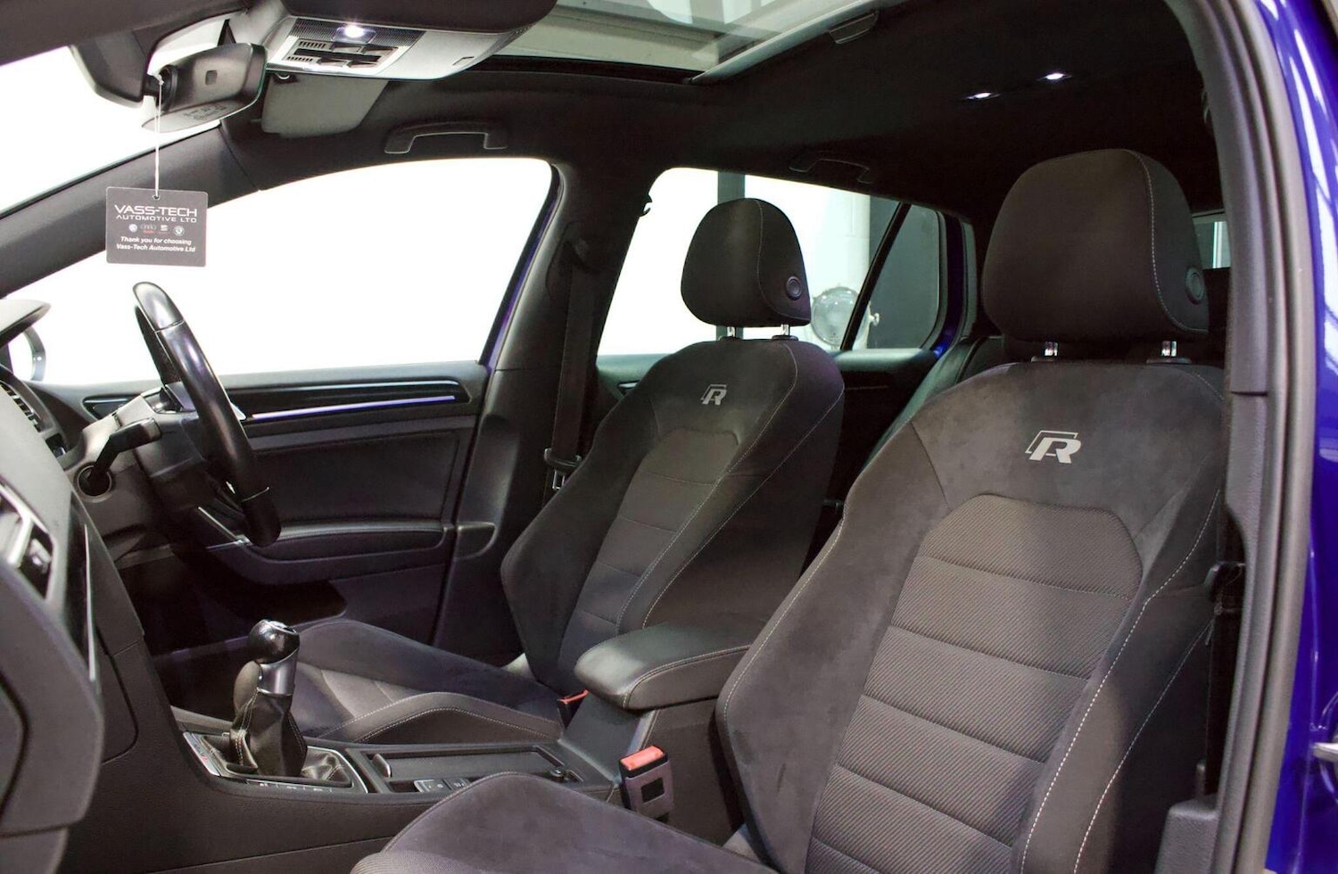 Used Volkswagen Golf 2017 for sale - 77077131: Photo 32