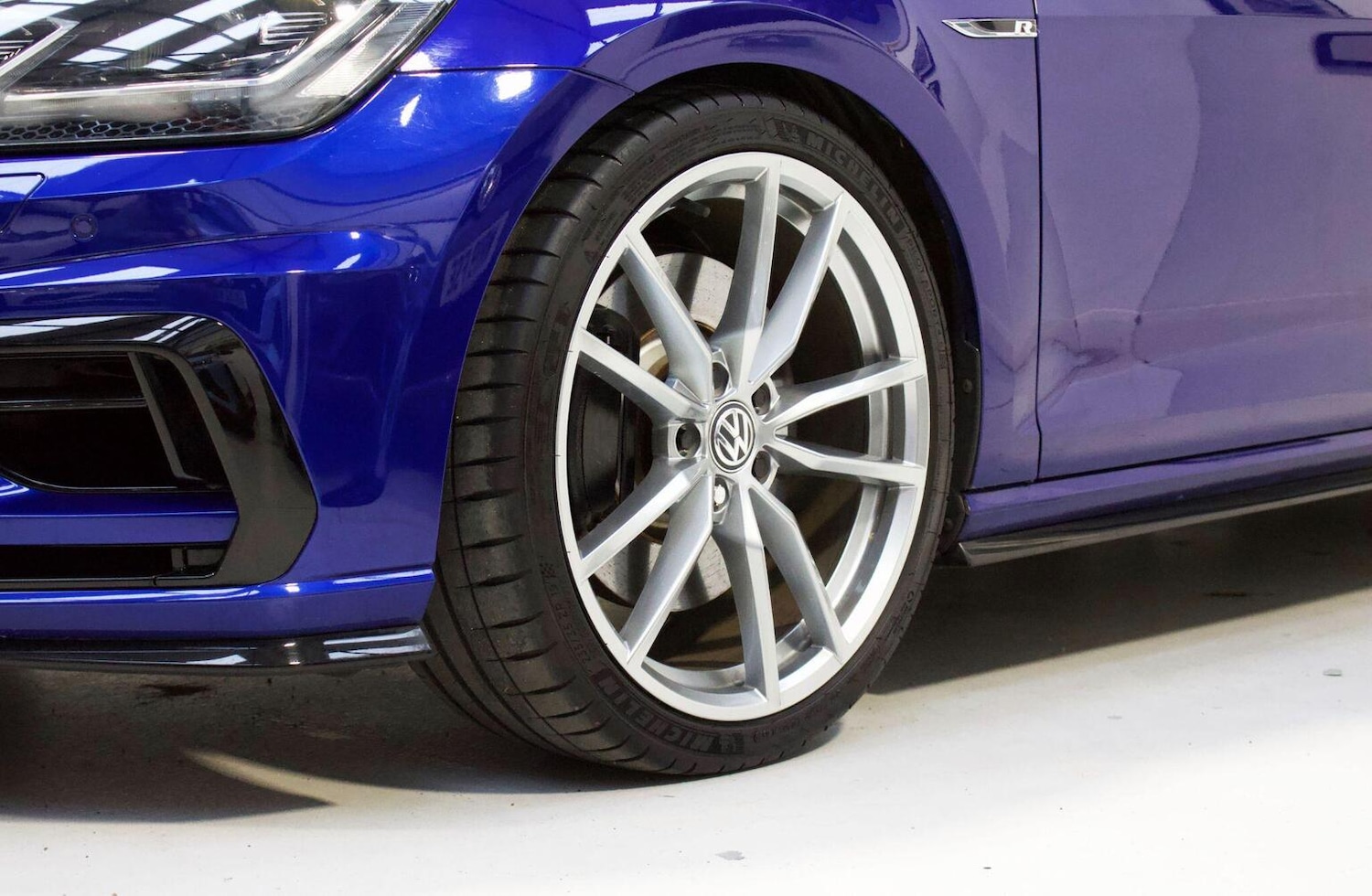 Used Volkswagen Golf 2017 for sale - 77077131: Photo 9