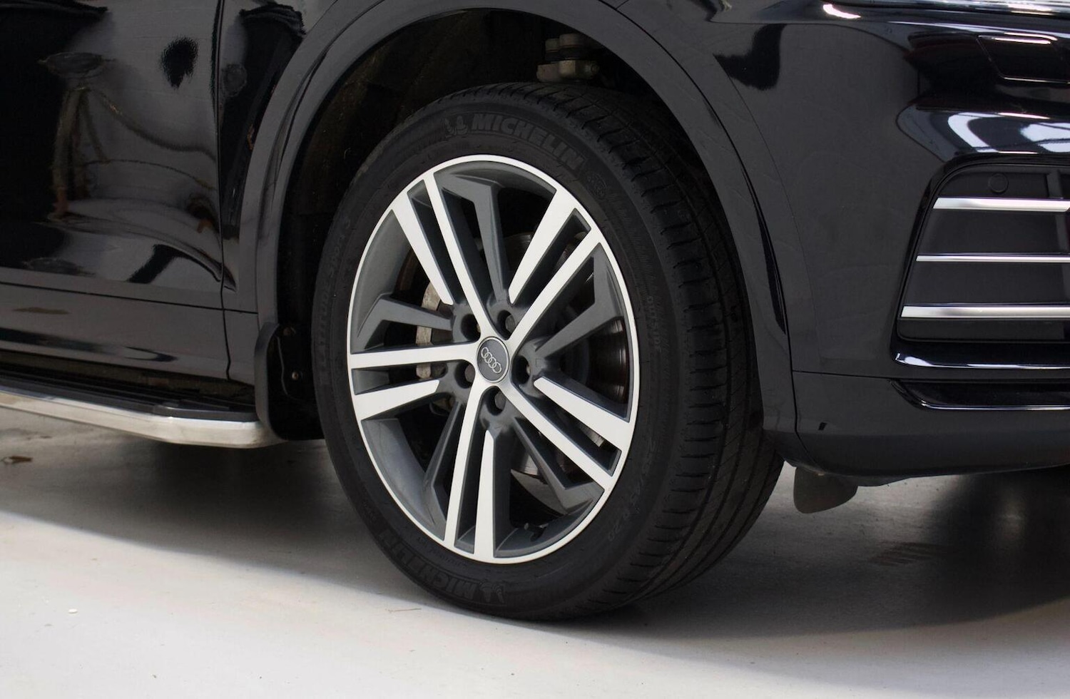 Used Audi Q5 2017 for sale - 76637411: Photo 16