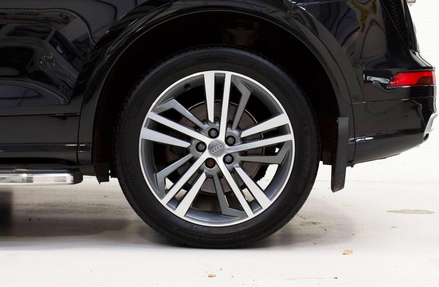 Used Audi Q5 2017 for sale - 76637411: Photo 29