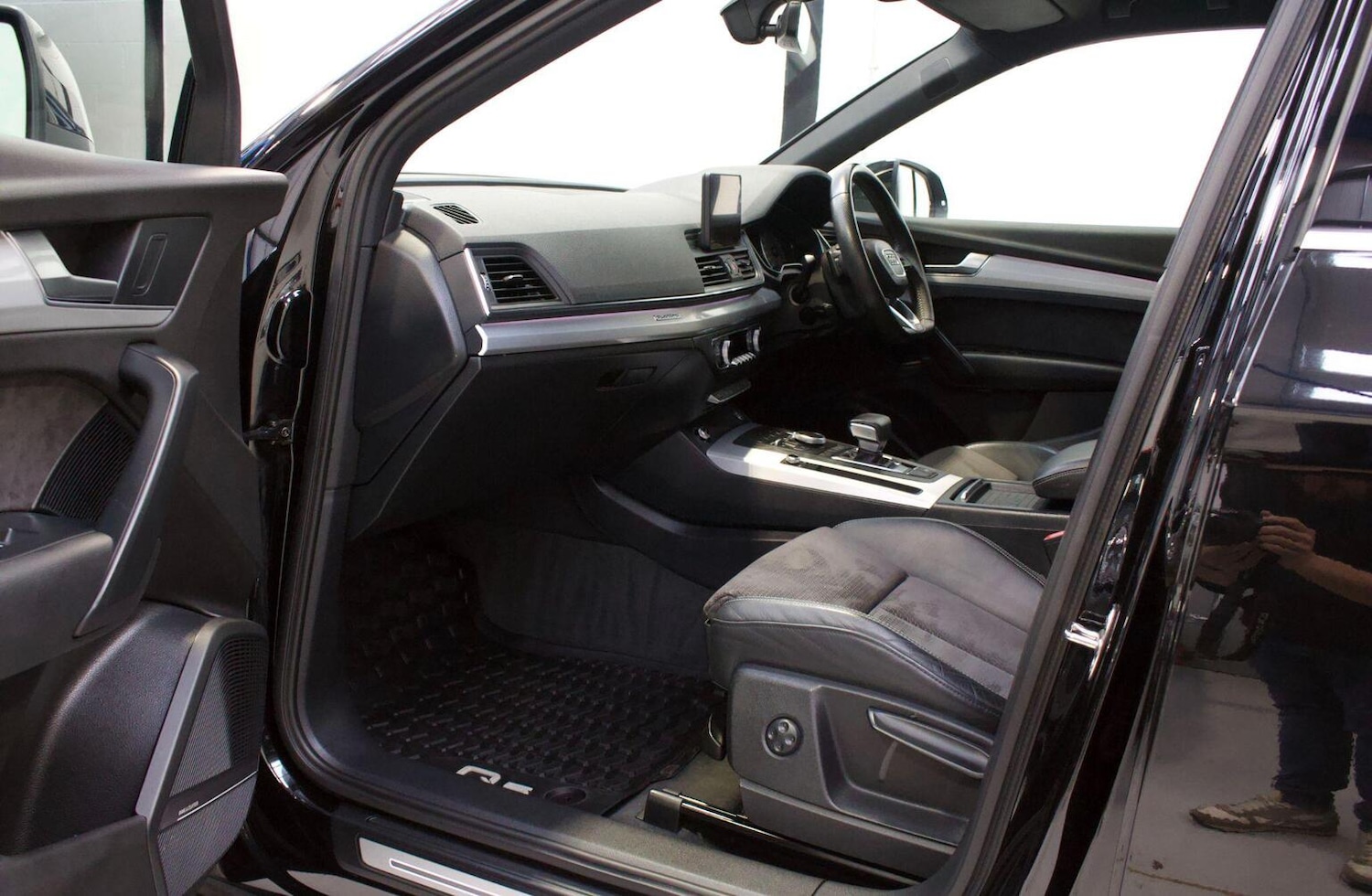 Used Audi Q5 2017 for sale - 76637411: Photo 34