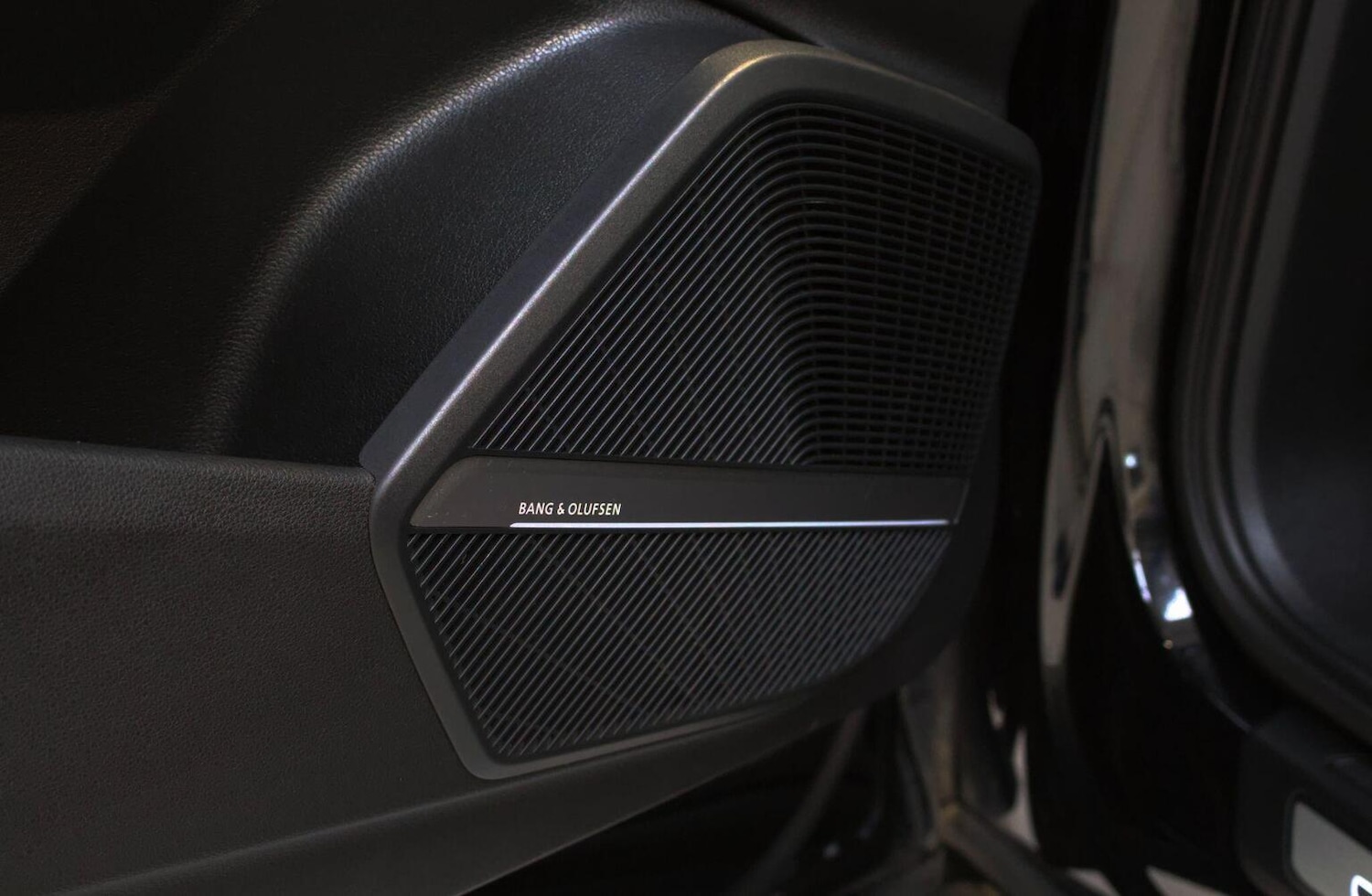 Used Audi Q5 2017 for sale - 76637411: Photo 37