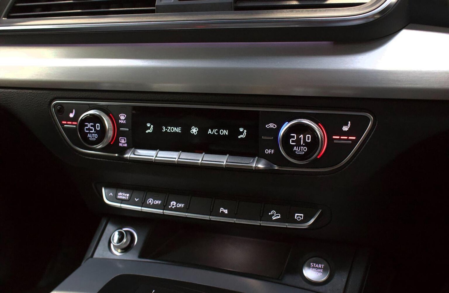 Used Audi Q5 2017 for sale - 76637411: Photo 41