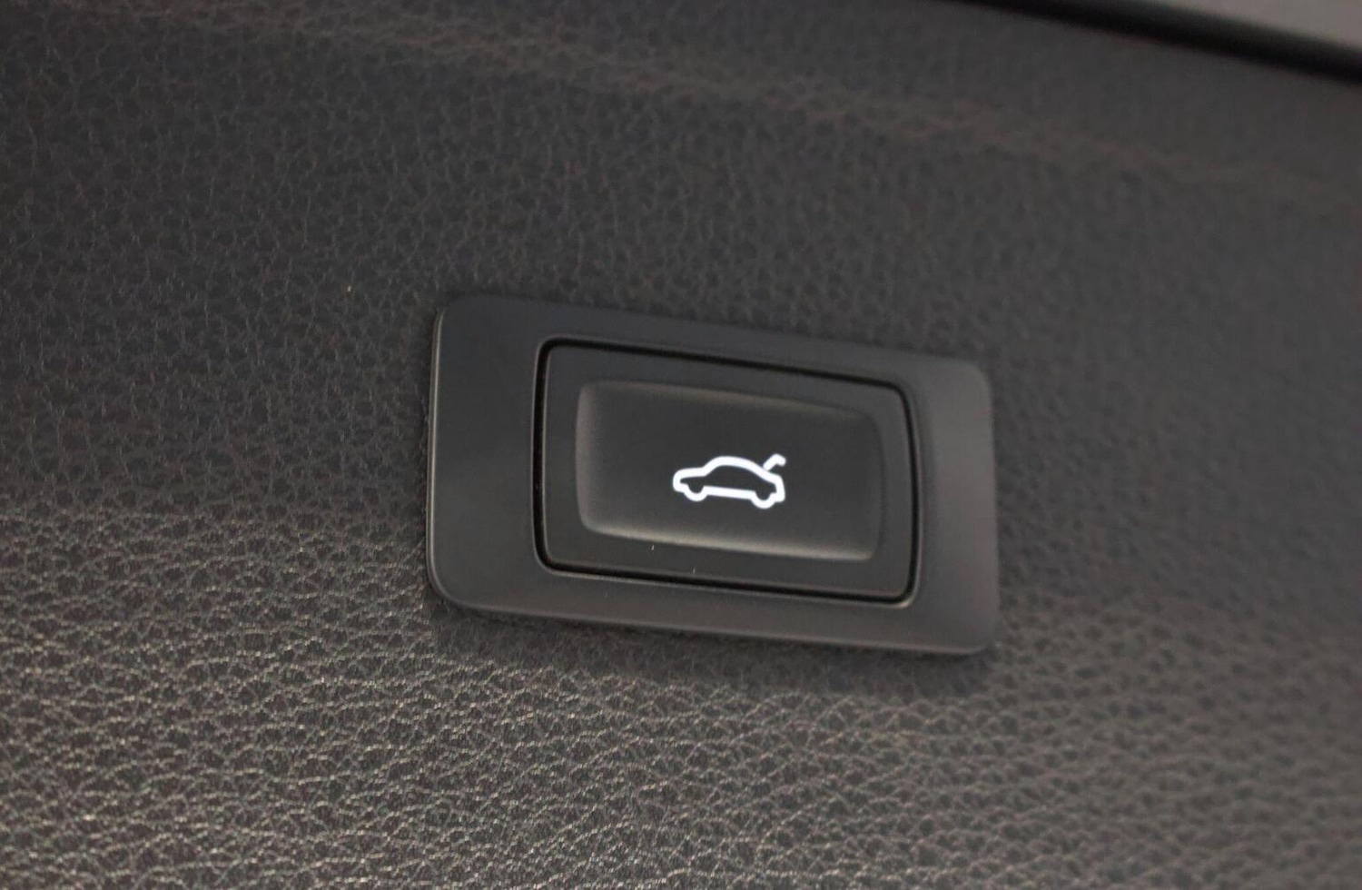 Used Audi Q5 2017 for sale - 76637411: Photo 49