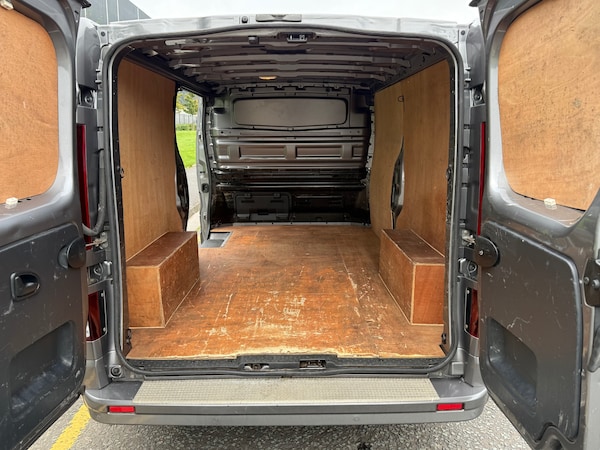 Used Vauxhall Vivaro 2017 for sale - 76256816: Photo 10