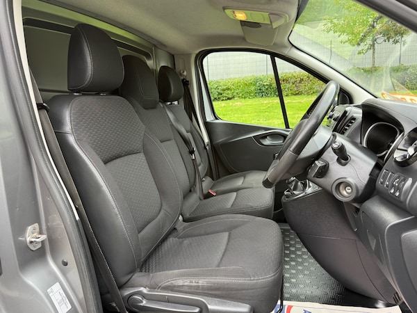 Used Vauxhall Vivaro 2017 for sale - 76256816: Photo 11