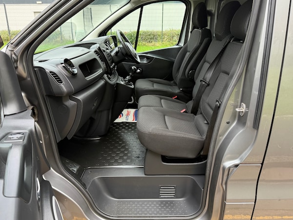 Used Vauxhall Vivaro 2017 for sale - 76256816: Photo 14