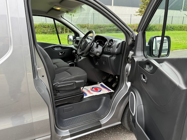 Used Vauxhall Vivaro 2017 for sale - 76256816: Photo 8