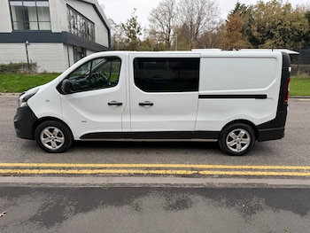Used Vauxhall Vivaro 2015 for sale - 76710270: Photo