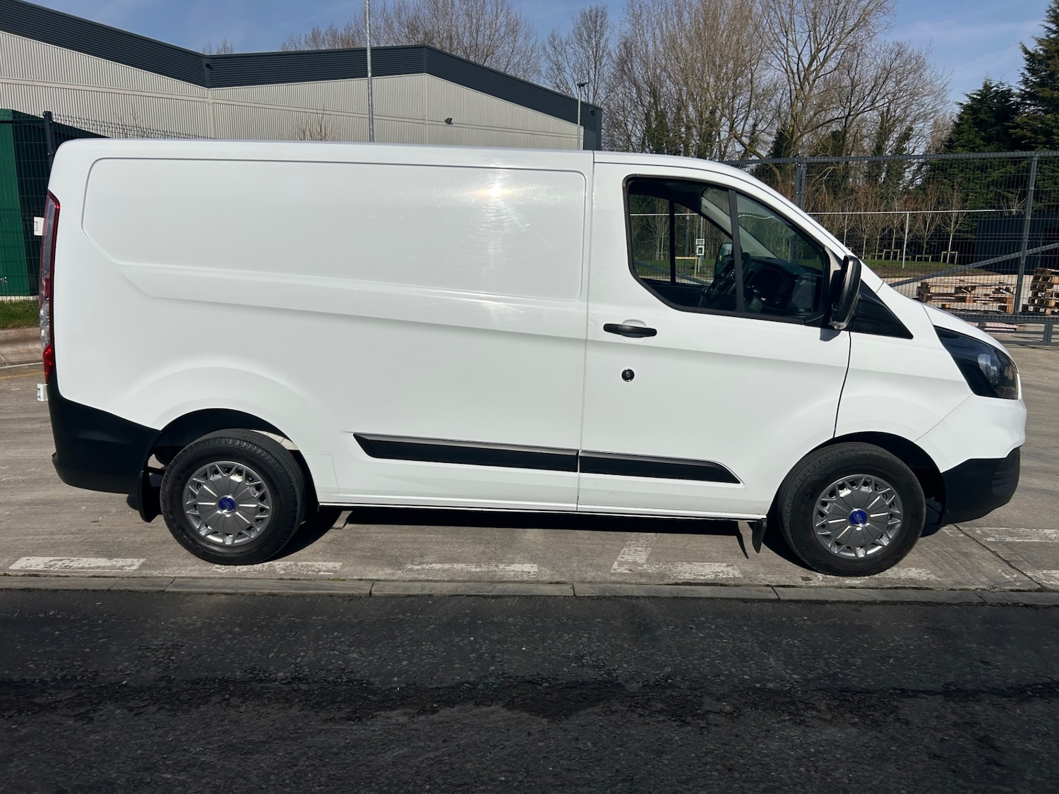 Used Ford Transit Custom 2019 for sale - 77116170: Photo 4