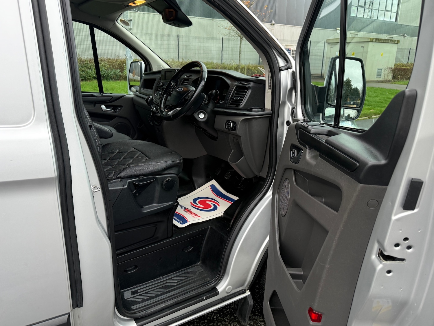 Used Ford Transit Custom 2018 for sale - 76723369: Photo 10