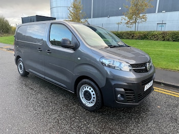 Vauxhall Vivaro feature image