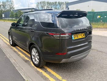 Used Land Rover Discovery 2017 for sale - 79473736: Photo