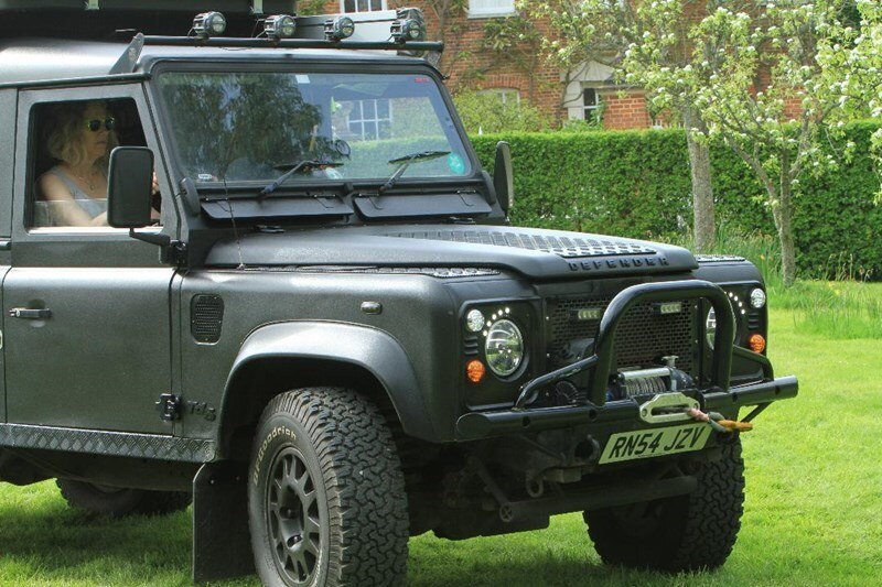 Land rover defender 2005