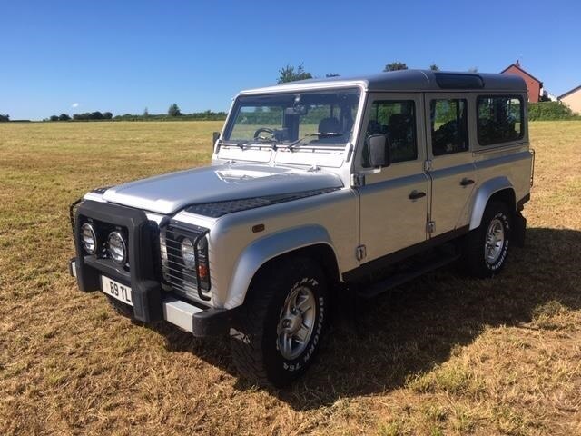 Land rover defender 2005