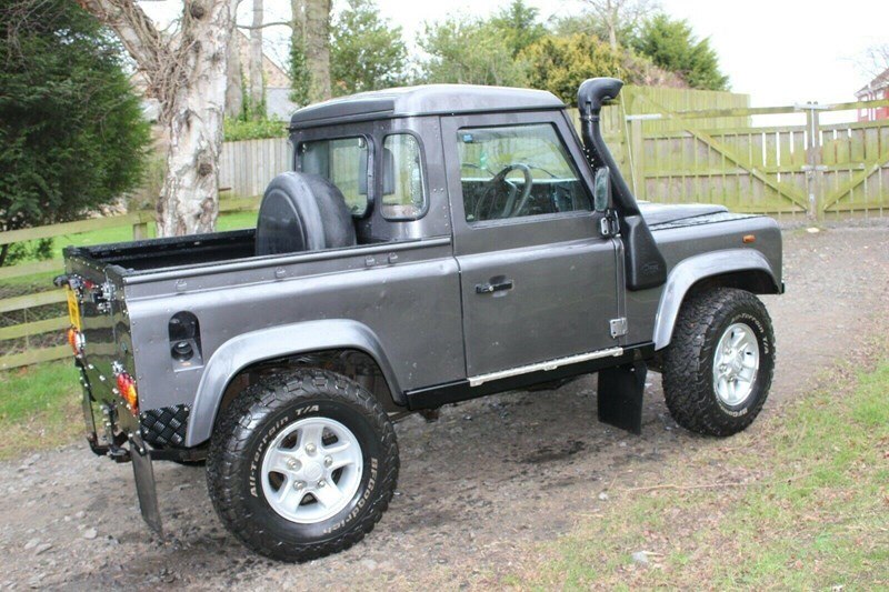 Land rover defender 2005