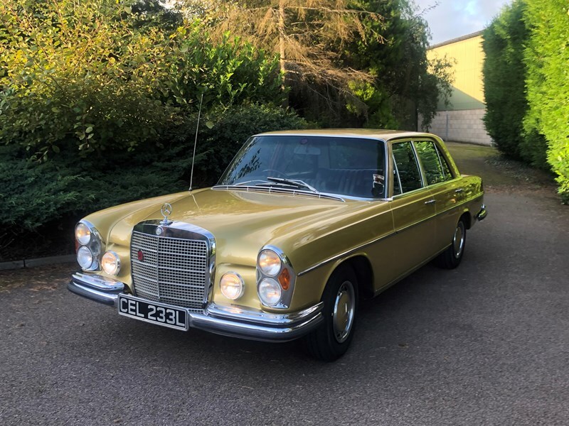 Classic Mercedes Benz Cars for Sale CCFS