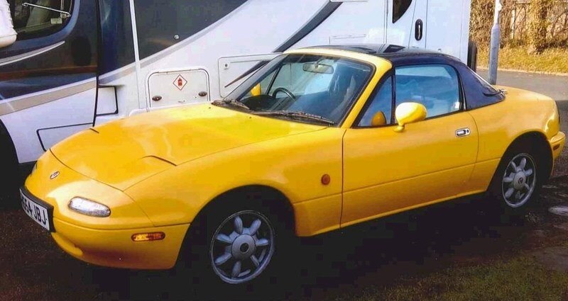 Mazda eunos 100