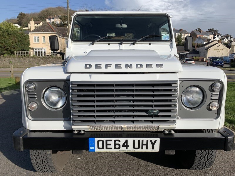 Land rover defender 2014