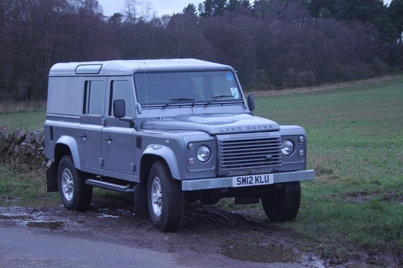 Land rover defender 2012