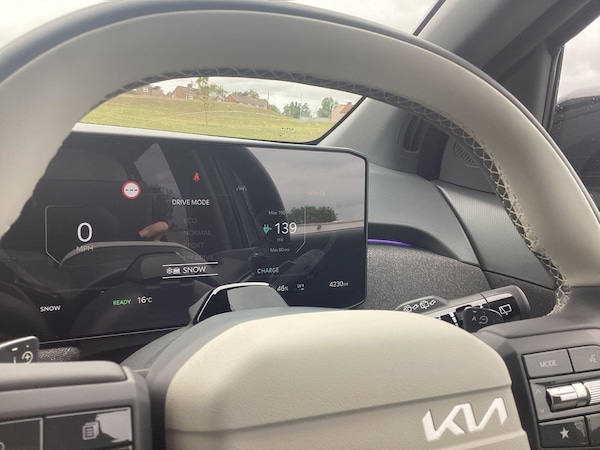 Used Kia EV3 2025 for sale - 75646670: Photo 41
