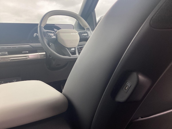 Used Kia EV3 2025 for sale - 75646670: Photo 42