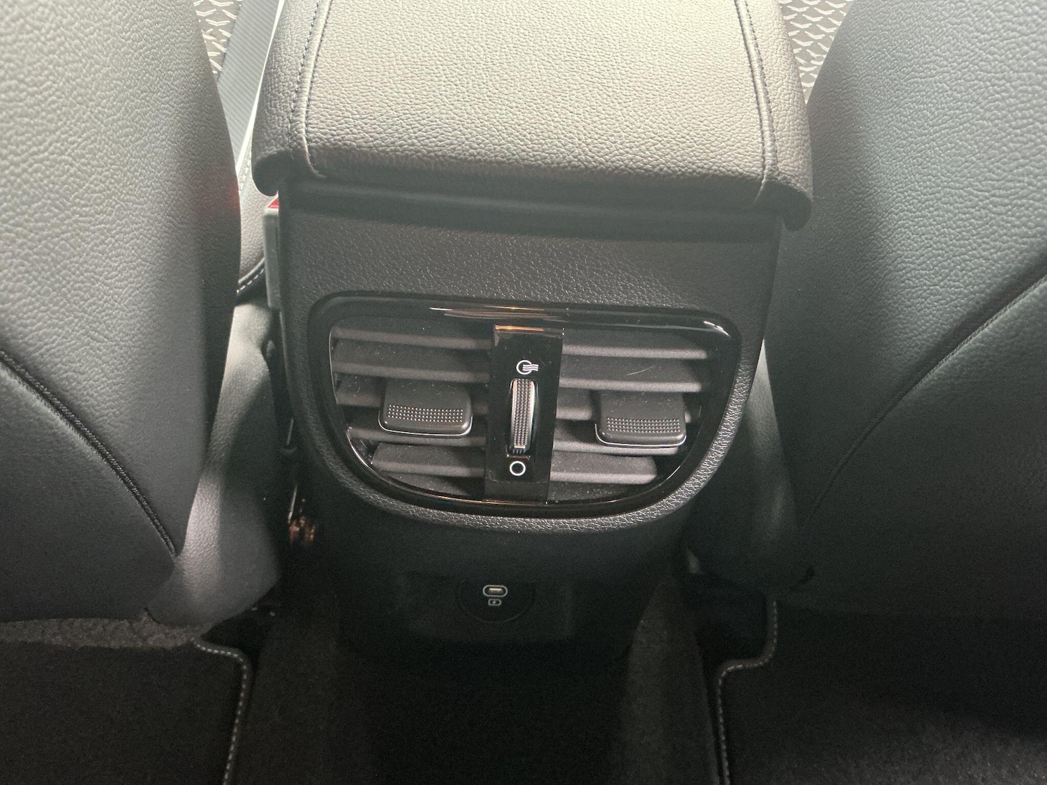 Used Kia XCeed 2023 for sale - 76753113: Photo 21