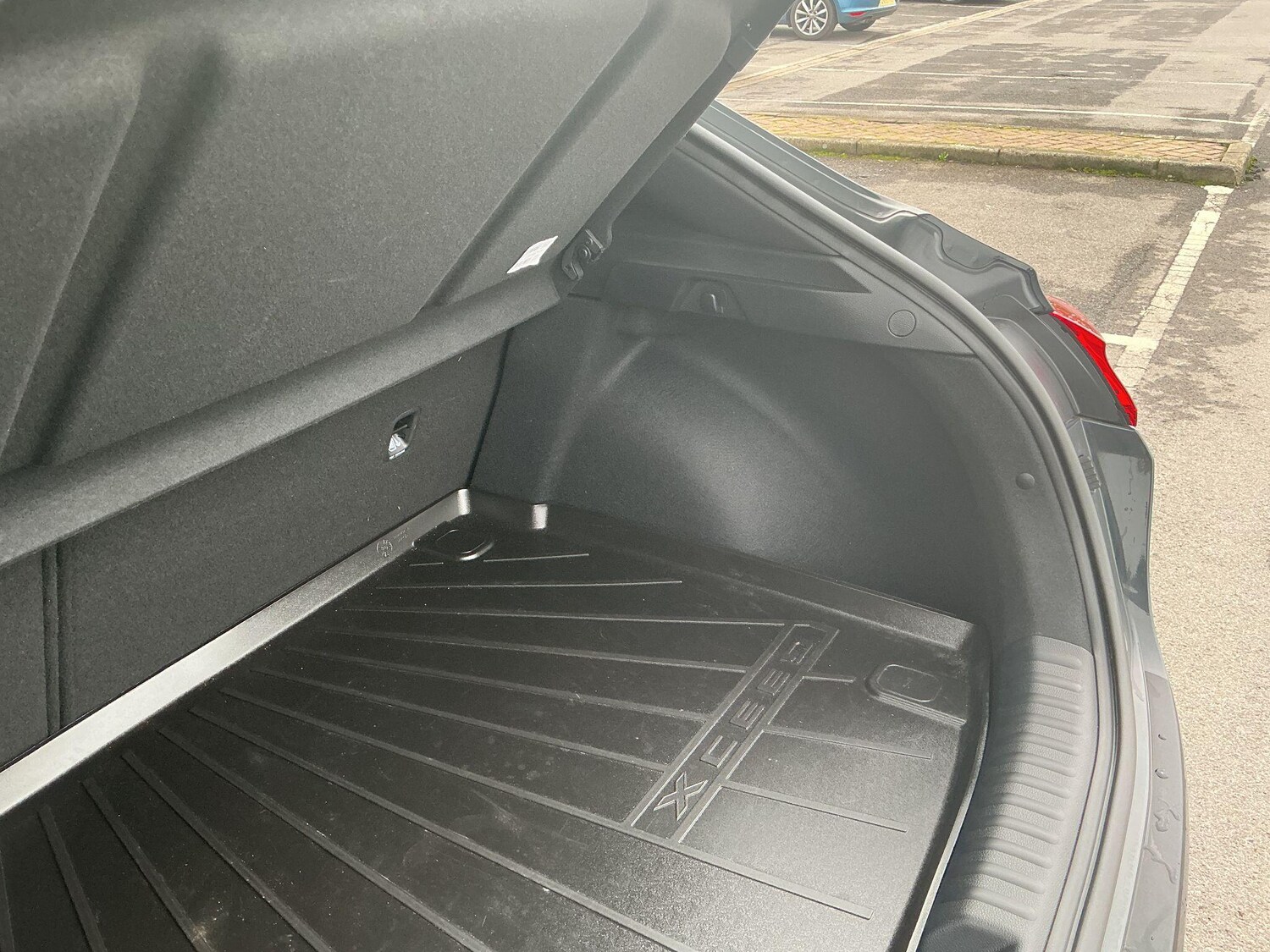 Used Kia XCeed 2023 for sale - 76753113: Photo 51